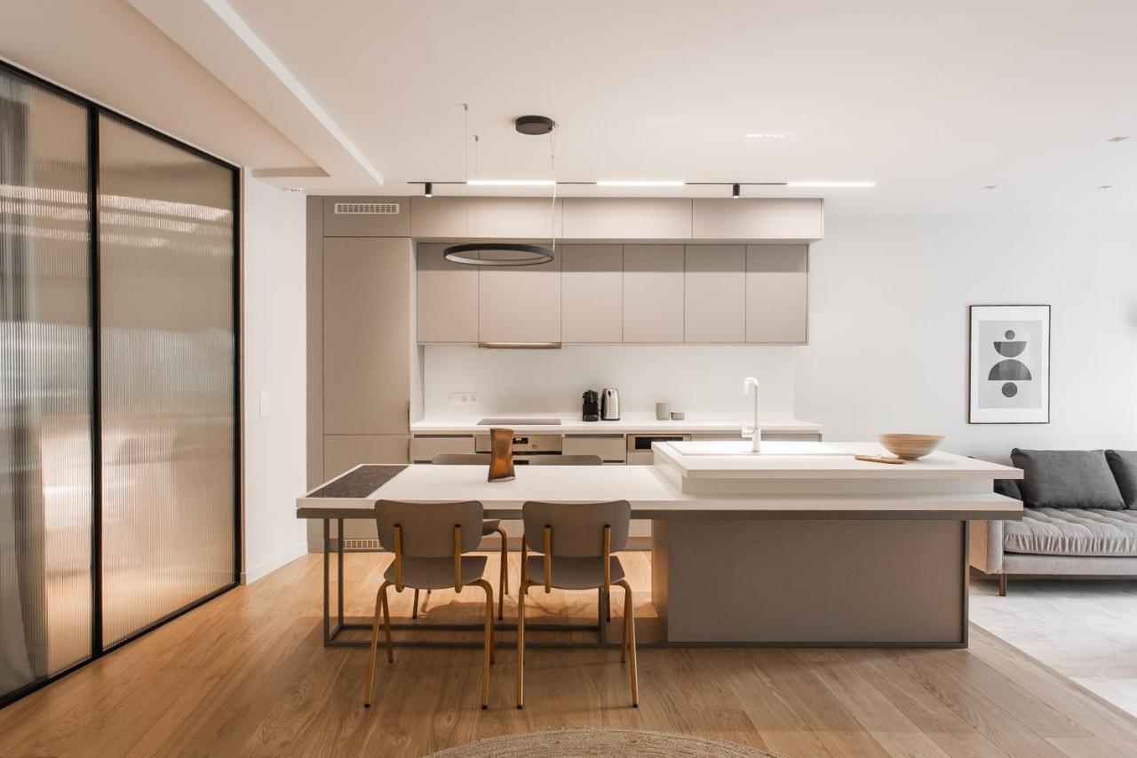 Marvelous 2Br Apartments With Balcony By Upstreet Atény Exteriér fotografie