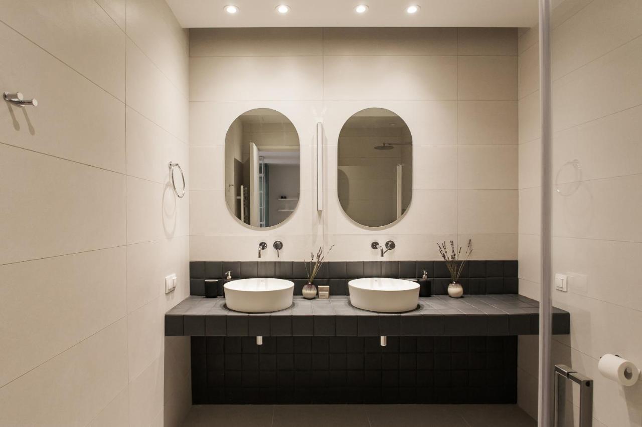 Marvelous 2Br Apartments With Balcony By Upstreet Atény Exteriér fotografie